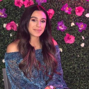 Meet your Posher, Carla